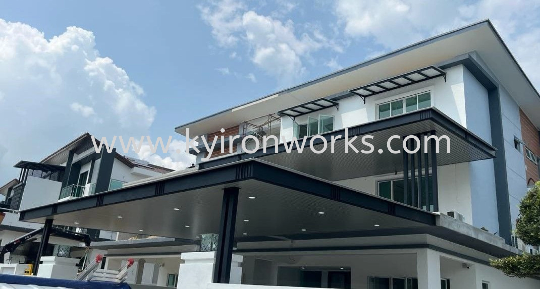 Mild Steel Aluminium Strip Ceiling Awning