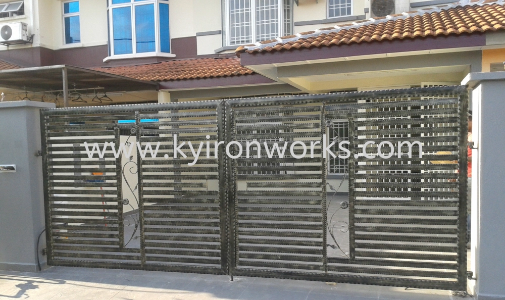 Wrought iron Main Gate (Swing/Folding)