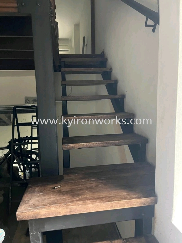 Mild Steel Platform (Staircase)