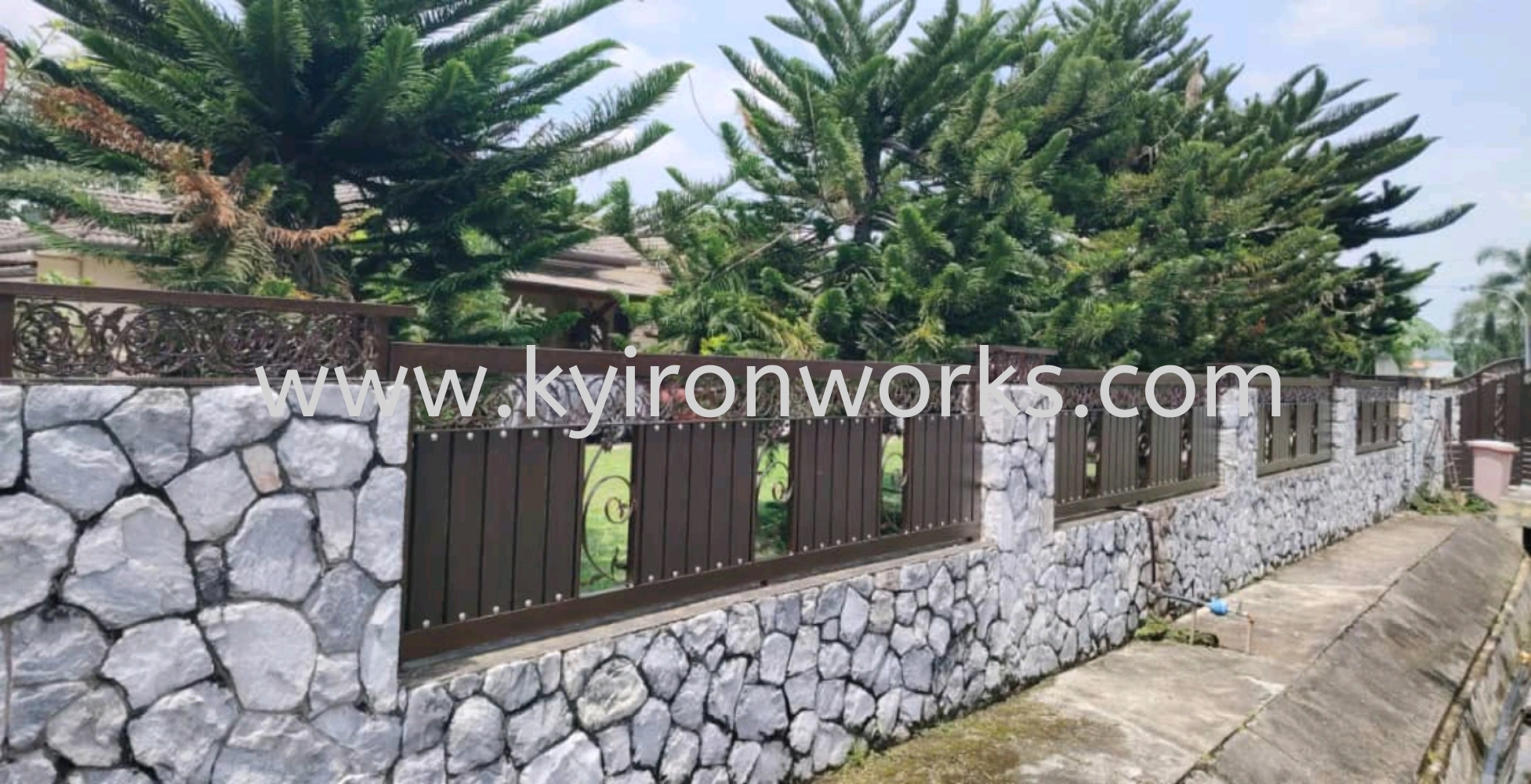 Wrought iron Steel Flower bundle Aluminium Panel (Wood Black Brown) Fencing