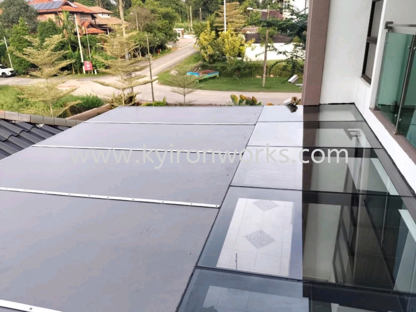 Mild Steel Aluminium Ceiling Strip Awning 