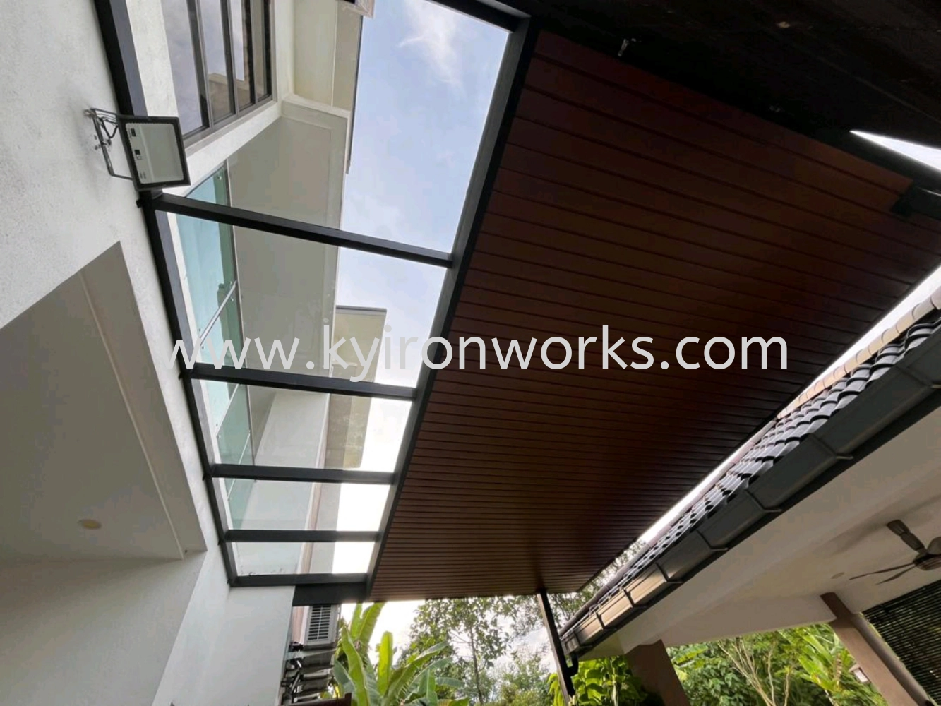 Mild Steel Aluminium Ceiling Strip Awning 