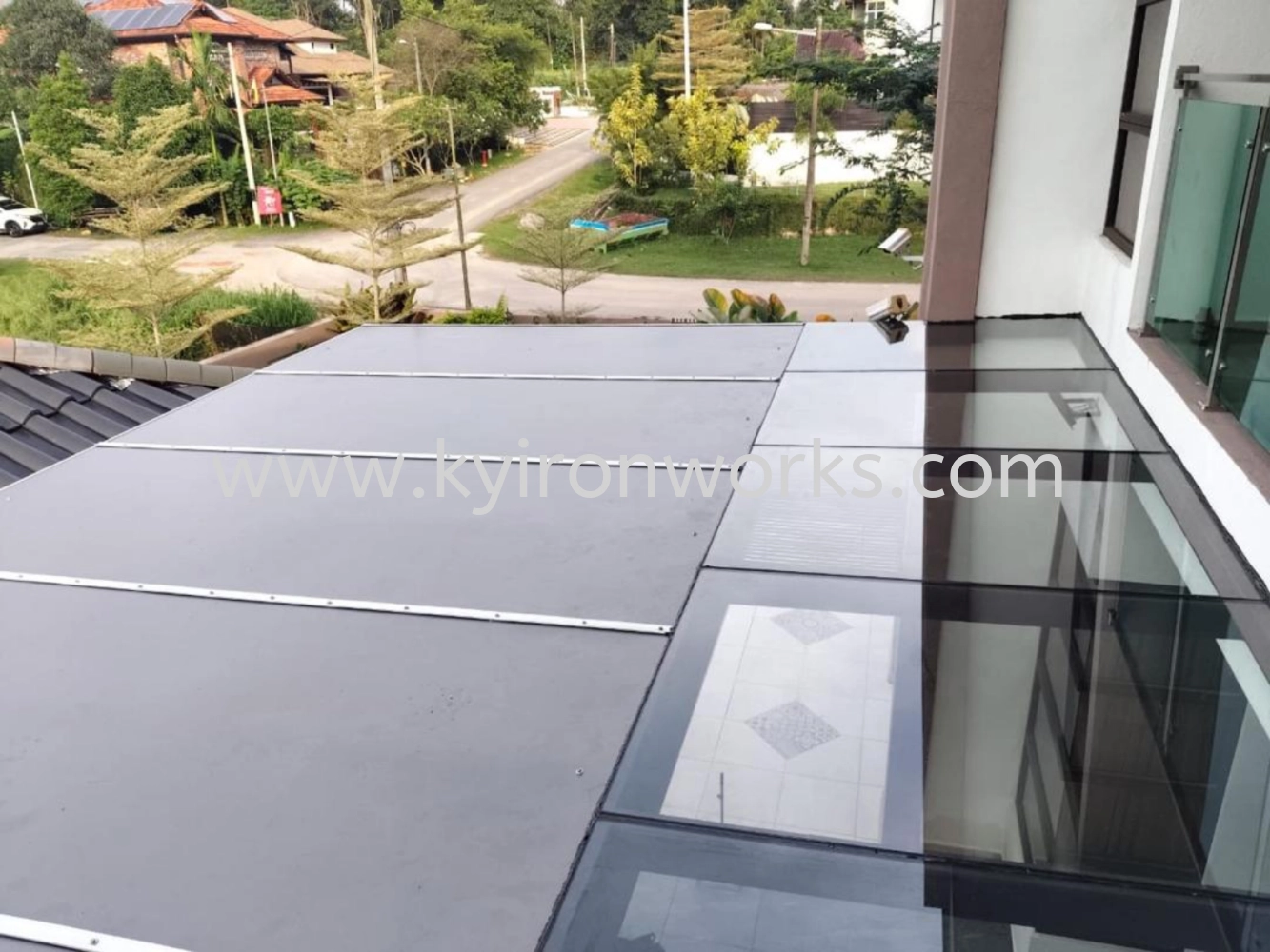 Mild Steel Laminate Glass(10mm) Roof Awning -Frame Ms 2x4(1.9)Hollow ,Bean IBean ,Pillar Ms 4x4(1.9)Hollow