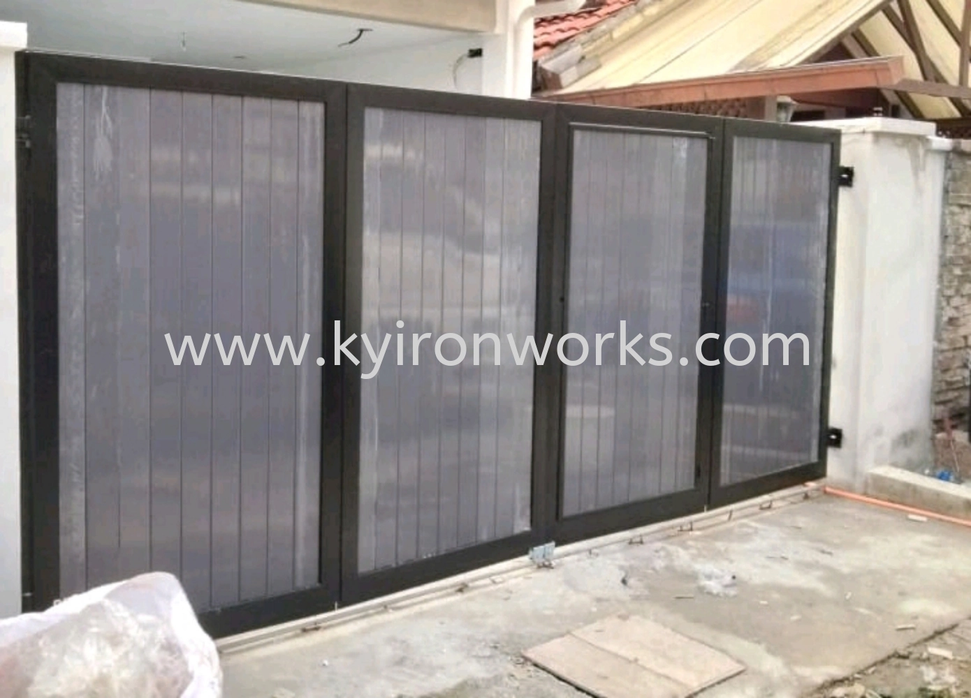 Mild Steel Frame Bundle Aluminium Main Gate(Folding/Swing)