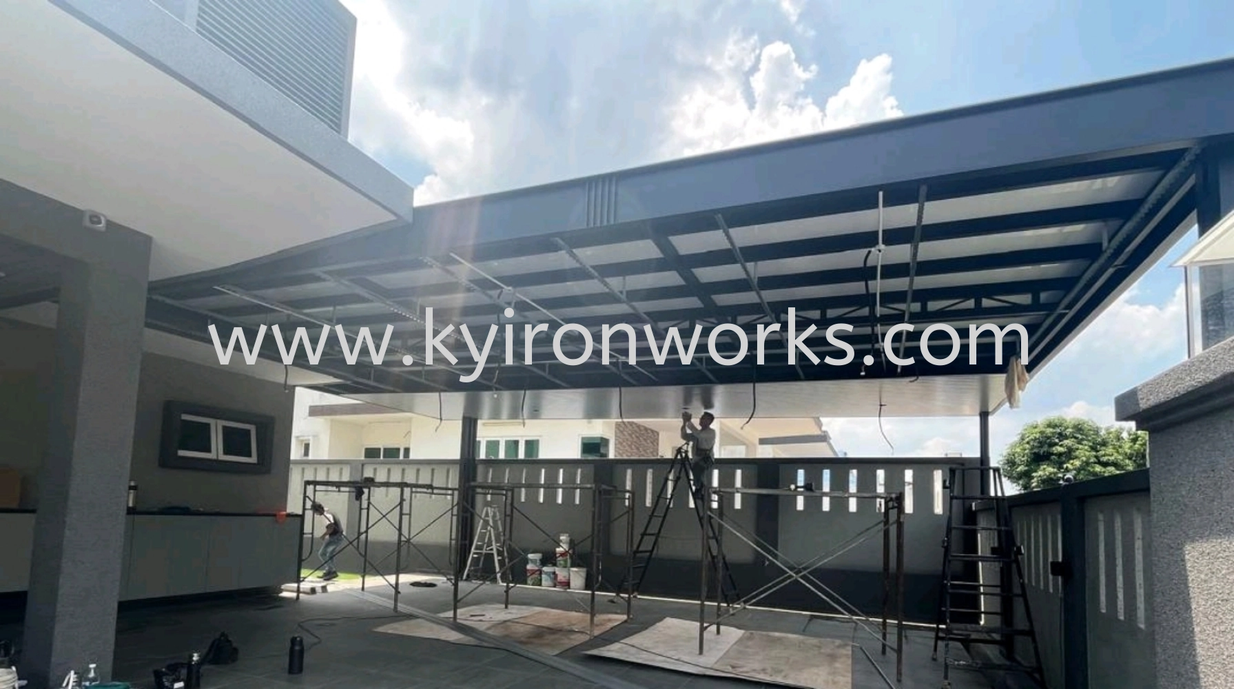 Mild Steel Aluminium Strip Ceiling Awning