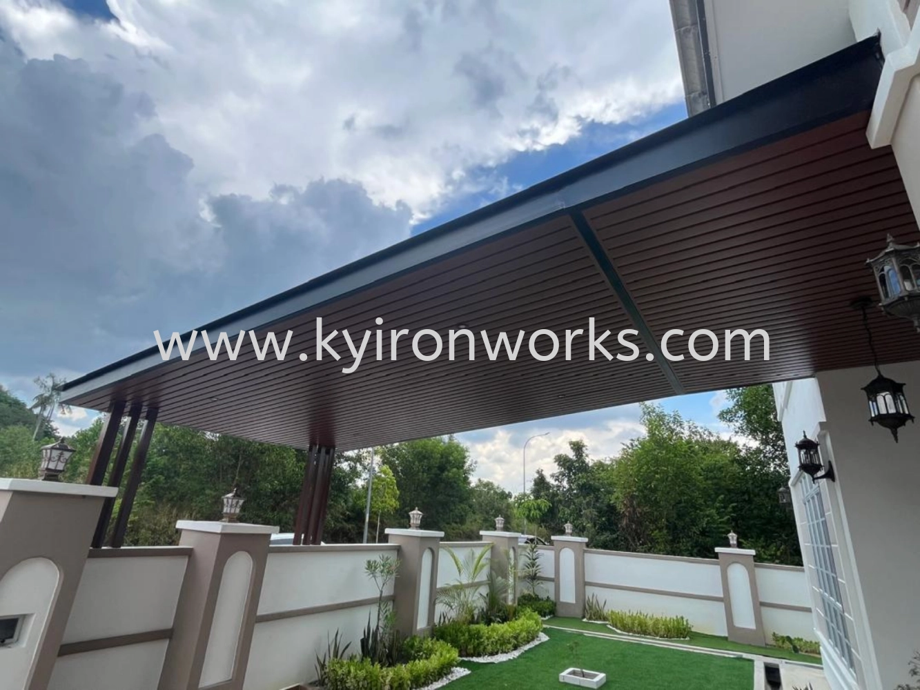 Mild Steel Aluminium Strip Ceiling Awning