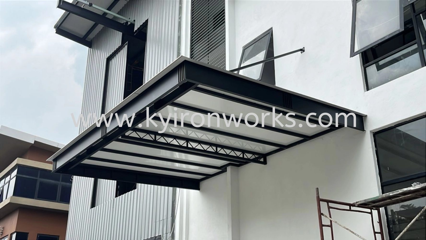 Mild Steel Aluminium Strip Ceiling Awning