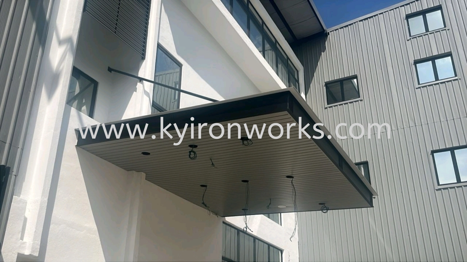 Mild Steel Aluminium Strip Ceiling Awning