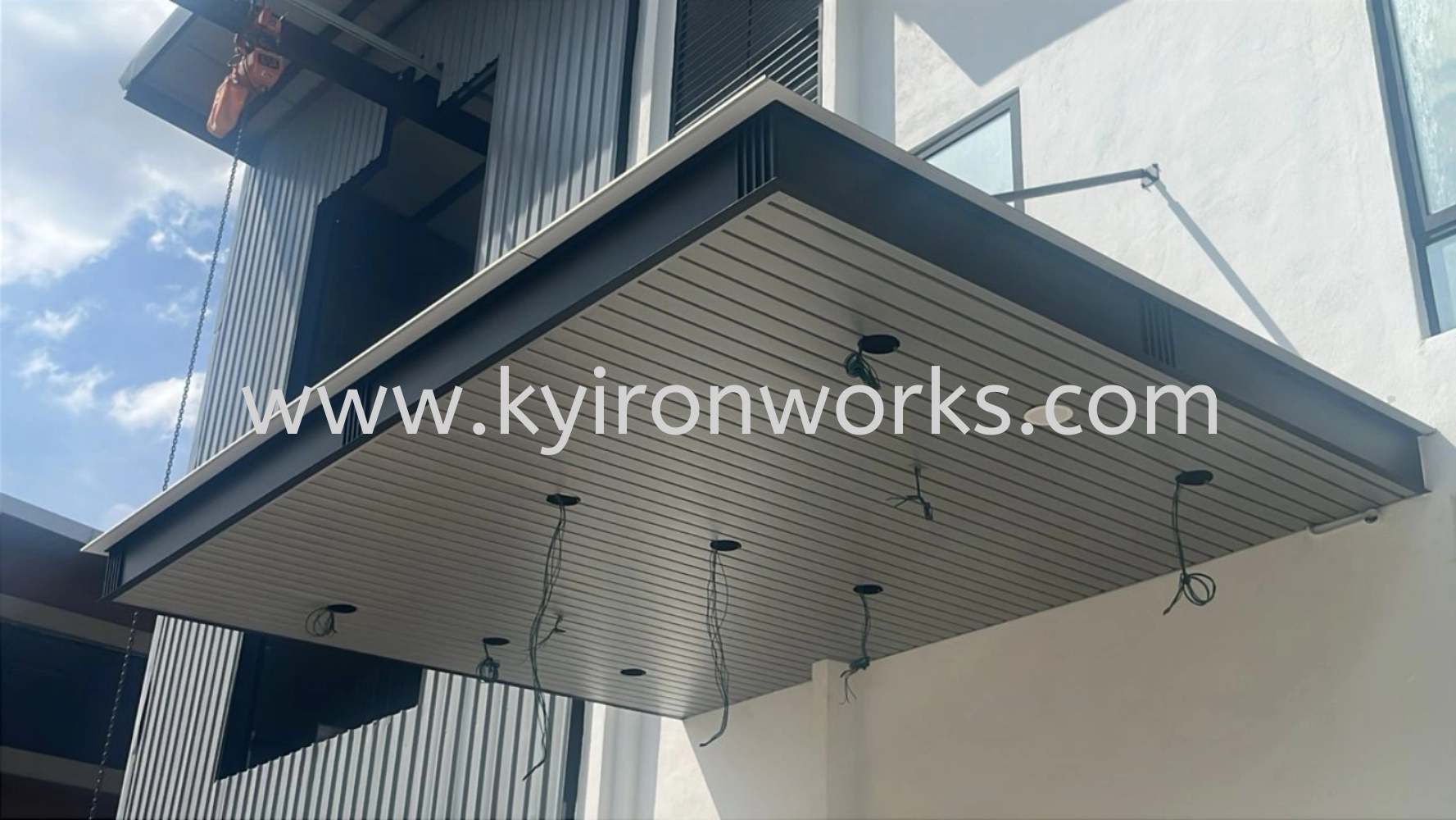Mild Steel Aluminium Strip Ceiling Awning