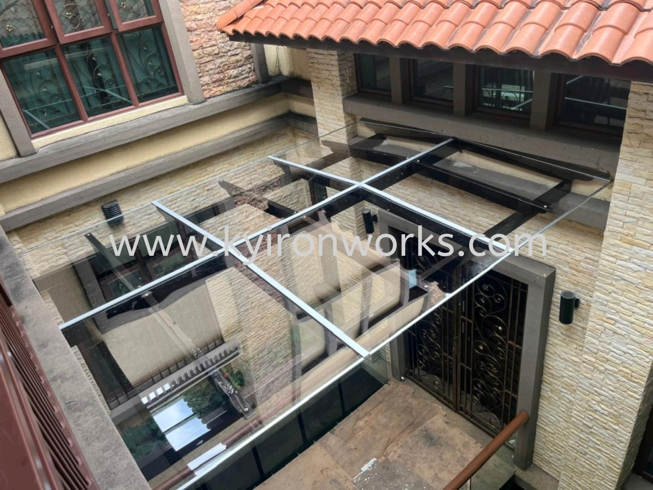  Mild Steel Polycarbonate Clear Colour(3mm-Solid)Pergola Roof Awning -Frame Ms 1 1/2x3(1.6) or Ms 2x4(1.6) Hollow ,Bean Ms 2x5(1.9)Hollow, Pillar Ms 2 inchi Round steel