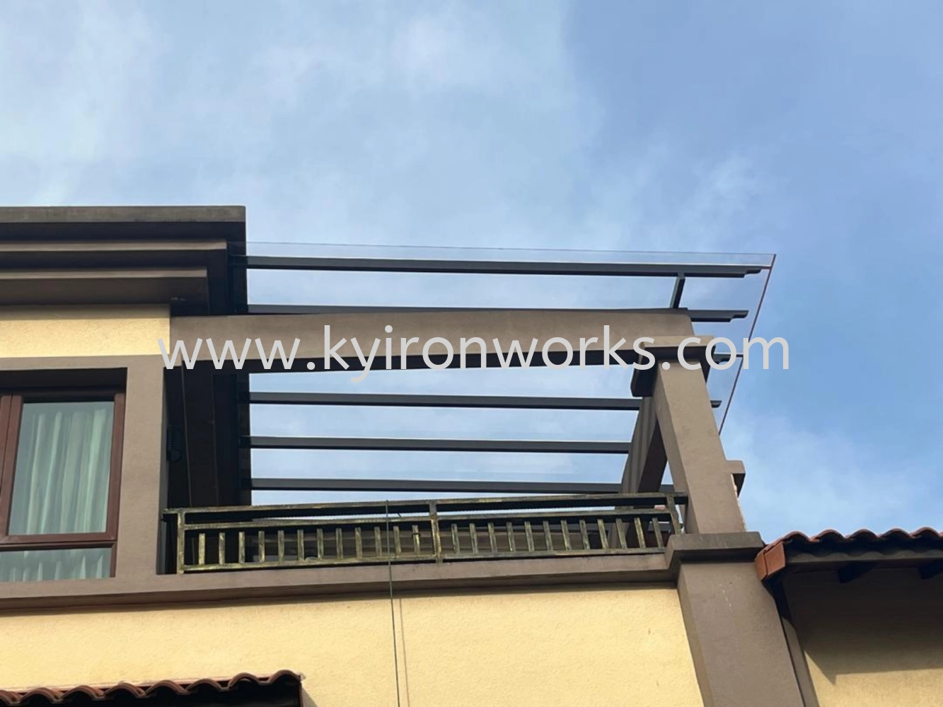 Mild Steel Polycarbonate Clear Colour(3mm-Solid)Pergola Roof Awning -Frame Ms 1 1/2x3(1.6) or Ms 2x4(1.6) Hollow ,Bean Ms 2x5(1.9)Hollow, Pillar Ms 2 inchi Round steel