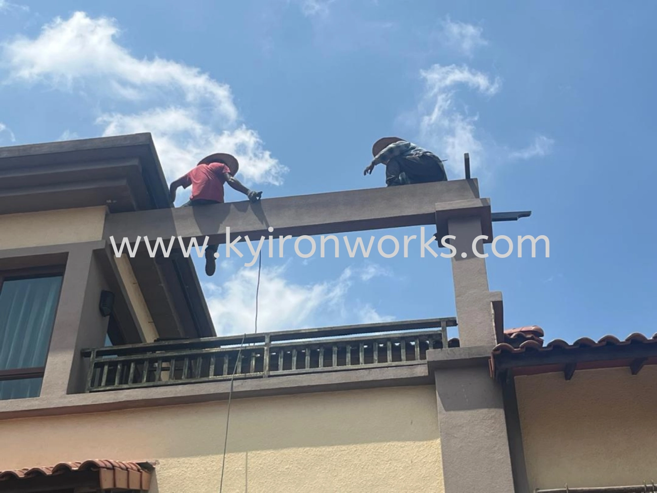  Mild Steel Polycarbonate Clear Colour(3mm-Solid)Pergola Roof Awning -Frame Ms 1 1/2x3(1.6) or Ms 2x4(1.6) Hollow ,Bean Ms 2x5(1.9)Hollow, Pillar Ms 2 inchi Round steel