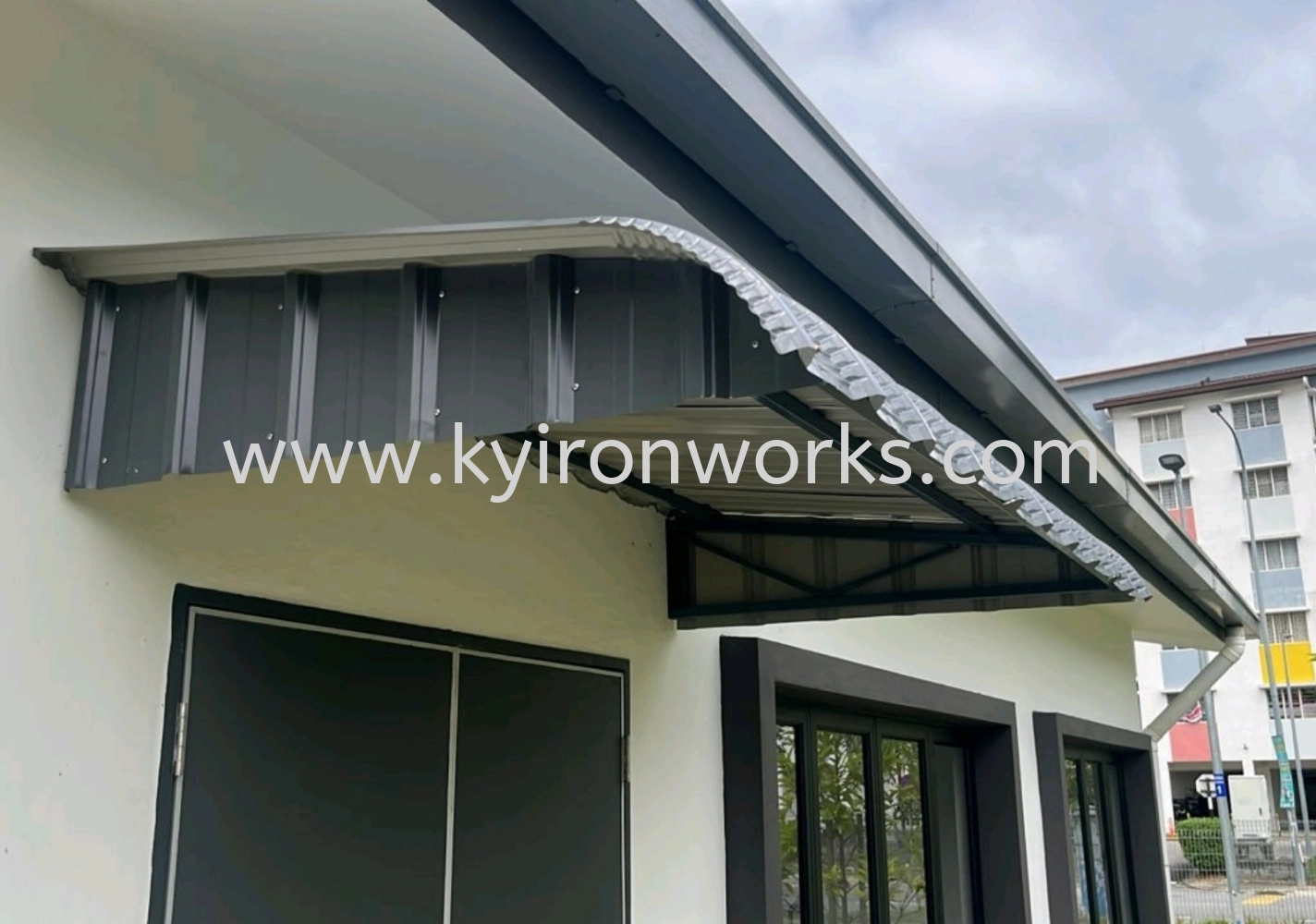 Awning-Metal Deck/Ajiyar