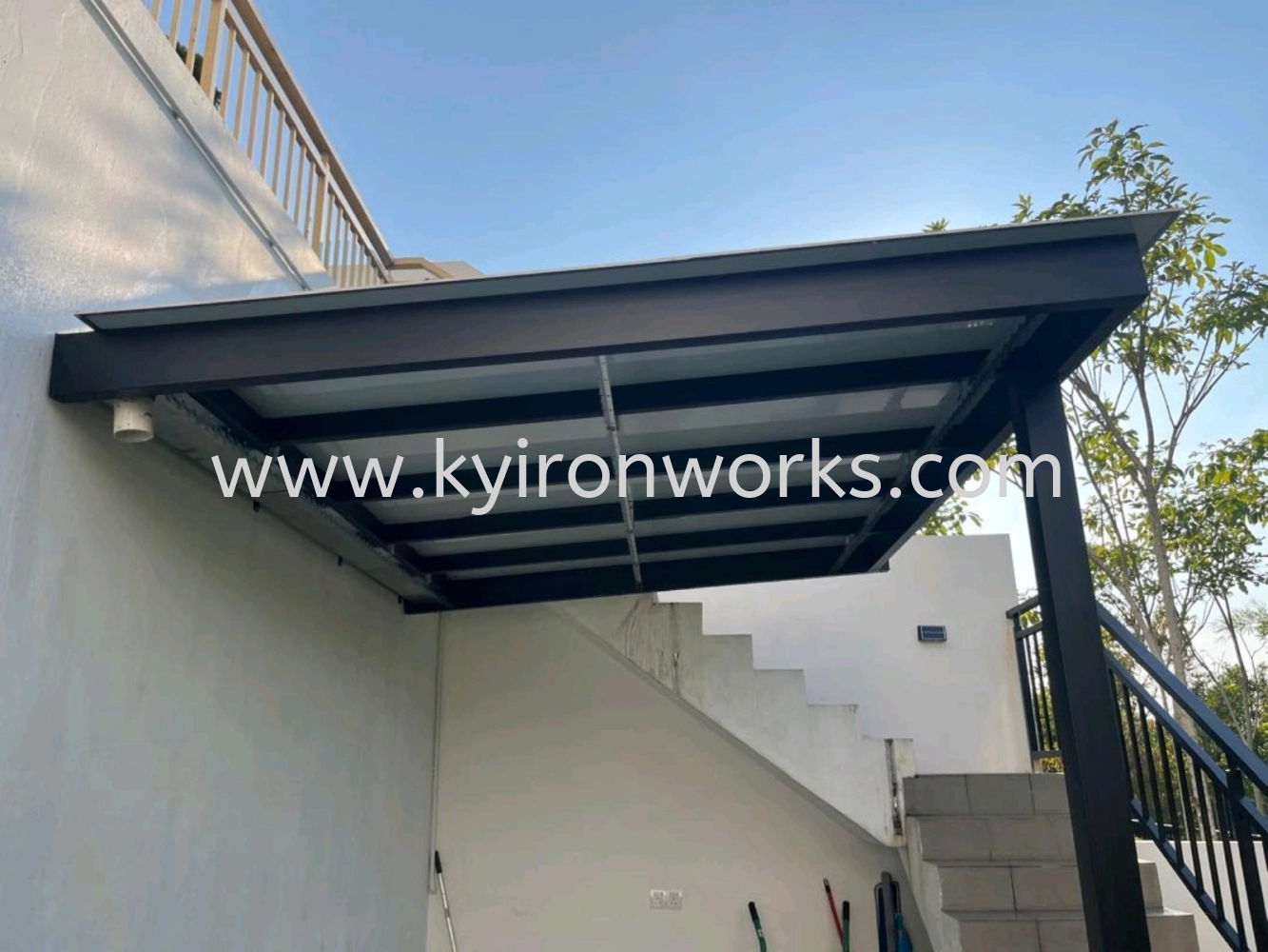 Mild Steel Aluminium Strip Ceiling Awning