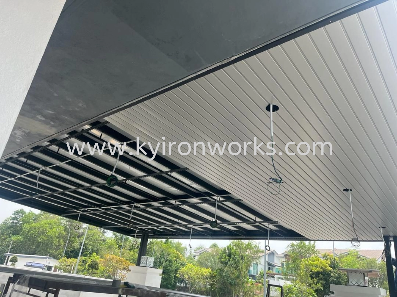 Mild Steel Aluminium Strip Ceiling Awning